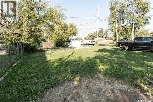 626 Manitoba Avenue, Kerrobert, SK - Outdoor