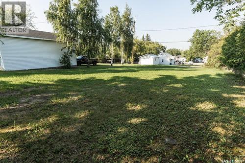 626 Manitoba Avenue, Kerrobert, SK - Outdoor