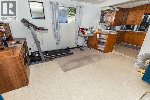 626 Manitoba Avenue, Kerrobert, SK - Indoor Photo Showing Gym Room