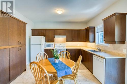 15 Antonio Way, Perth, ON - Indoor Photo Showing Other Room