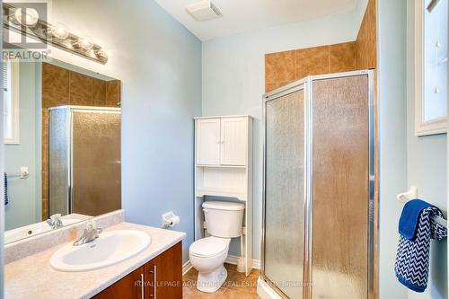 Spacious 3pc ensuite ... - 15 Antonio Way, Perth, ON - Indoor