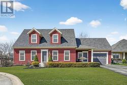 17 MULBERRY LANE Niagara-On-The-Lake (Virgil), ON L0S 1J0