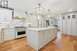 14 DUBARRY BOULEVARD  Hamilton, ON L8T 2V4