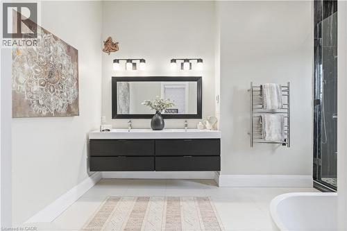 9677 Tenth Sideroad, Erin, ON - Indoor Photo Showing Bathroom