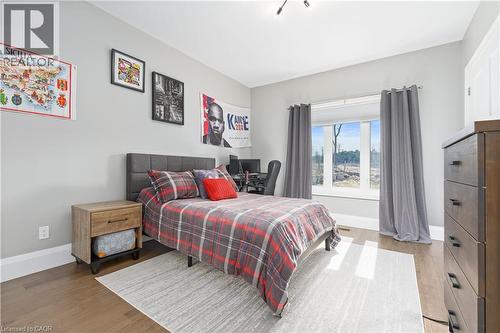 9677 Tenth Sideroad, Erin, ON - Indoor Photo Showing Bedroom