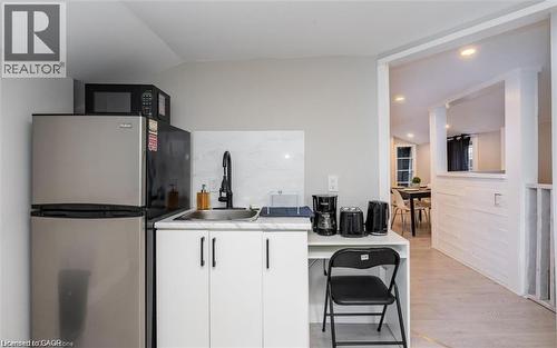 38 INCHBURY Street Unit# 3 , Hamilton, Ontario L8R 3B3 3