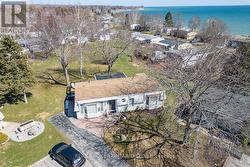 22 CHAMPLAIN COURT Clarington (Newcastle), ON L1B 1A5