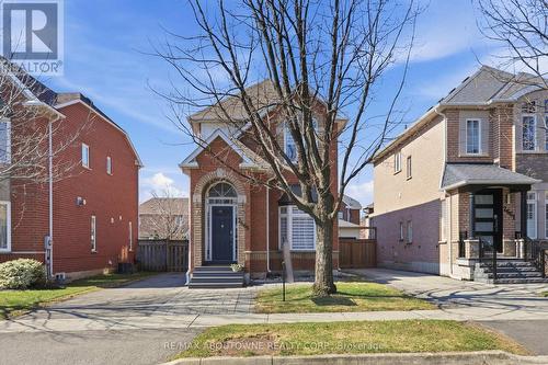 2665 CASTLE HILL CRESCENT  Oakville, ON L6H 6J1