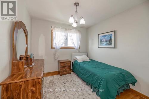 7368 Redstone Road, Mississauga, ON - Indoor Photo Showing Bedroom