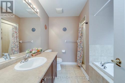 5479 Fudge Terrace, Mississauga, ON - Indoor Photo Showing Bathroom