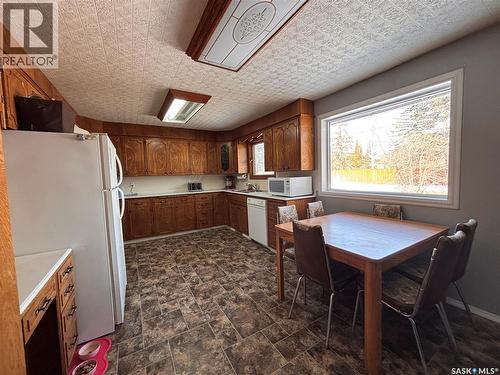 619 2Nd Avenue N, Alsask, SK - Indoor