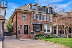 90 PRICEFIELD ROAD Toronto, ON M4W 1Z9