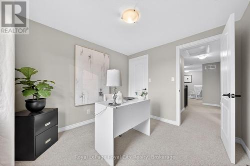 102 Edwards Street, Guelph (Grange Road), ON - Indoor Photo Showing Office