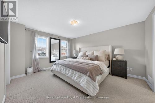 102 Edwards Street, Guelph (Grange Road), ON - Indoor Photo Showing Bedroom