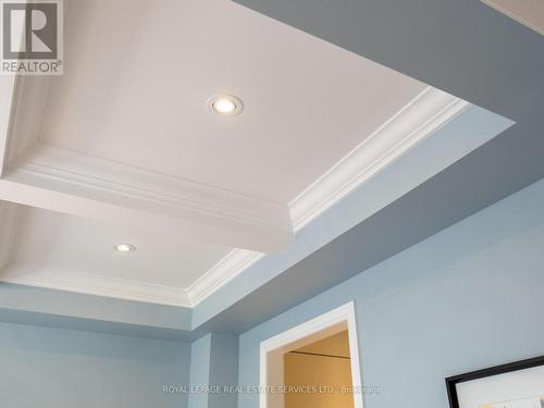 2083 Grange Drive, Mississauga, ON - Indoor Photo Showing Other Room