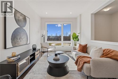 21 SORA Lane  Guelph, ON N1E 0T4