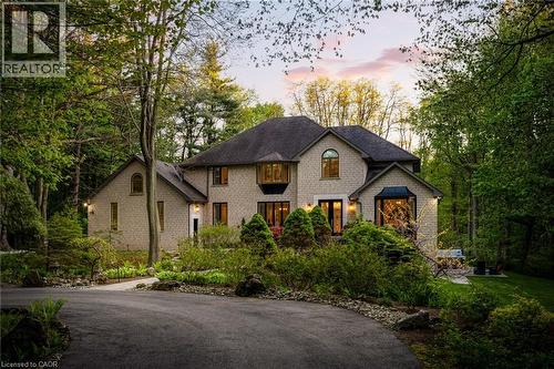 18 Elder Crescent, Ancaster, ON - Outdoor