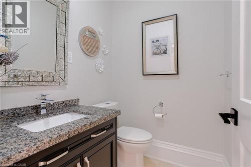 18 Elder Crescent, Ancaster, ON - Indoor Photo Showing Bathroom