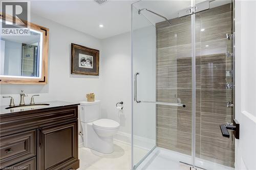 18 Elder Crescent, Ancaster, ON - Indoor Photo Showing Bathroom