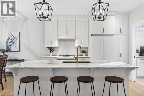 24 Craddock Boulevard Unit# 23, Jarvis, ON - Indoor Photo Showing Kitchen With Upgraded Kitchen