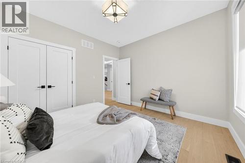 24 Craddock Boulevard Unit# 23, Jarvis, ON - Indoor Photo Showing Bedroom