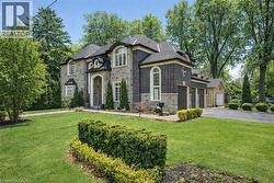 125 CENTRAL Drive Ancaster, ON L9G 2A3