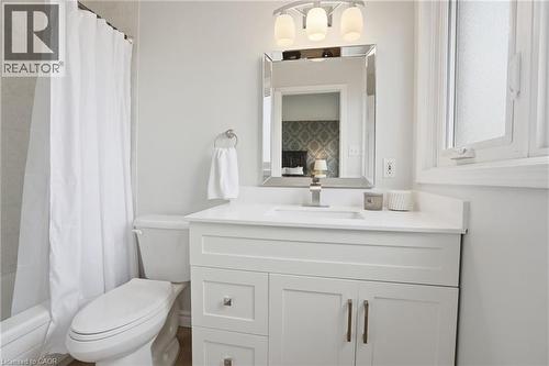 5137 Dryden Avenue, Burlington, ON - Indoor Photo Showing Bathroom