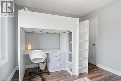 5137 Dryden Avenue, Burlington, ON - Indoor