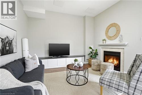 5137 Dryden Avenue, Burlington, ON - Indoor Photo Showing Living Room With Fireplace