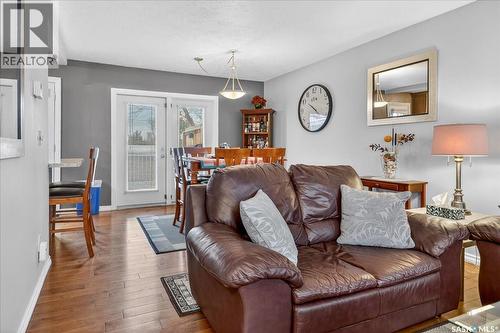 3718 Argyle Road, Regina, SK - Indoor Photo Showing Living Room