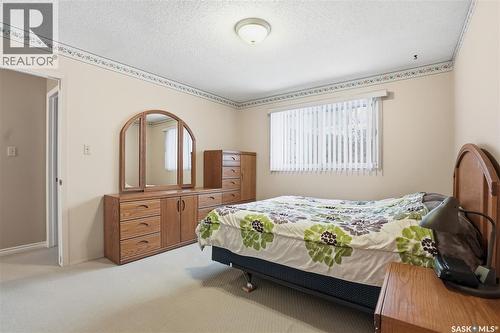 73 Champlin Crescent, Saskatoon, SK - Indoor Photo Showing Bedroom