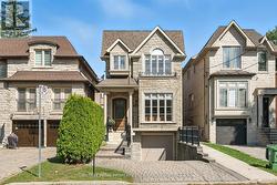 276 GREENFIELD AVENUE Toronto, ON M2N 3E5