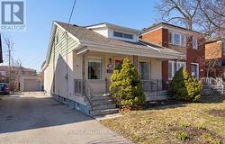 1002 VICTORIA PARK AVENUE Toronto, ON M4B 2J6