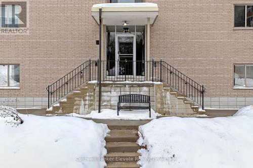 402 - 49 Park Avenue, Halton Hills, ON - Outdoor With Exterior
