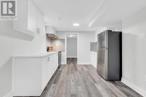 20 Kesteven Crescent, Brampton, ON - Indoor Photo Showing Kitchen
