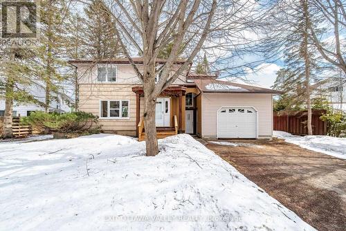 22 CABOT PLACE  Deep River, ON K0J 1P0