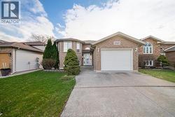 1140 LAKEVIEW AVENUE Windsor, ON N8P 1K9