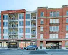 301-613 Herald St Victoria, BC V8X 1S8