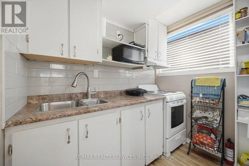 68 Elgin Drive, Brampton, ON - Indoor Photo Showing Kitchen With Double Sink