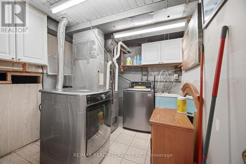 68 Elgin Drive, Brampton, ON - Indoor Photo Showing Laundry Room