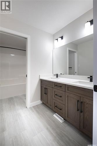 3748 Gee Crescent, Regina, SK - Indoor Photo Showing Bathroom