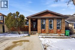 2815 Kutarna CRESCENT  Regina, SK S4V 0S9