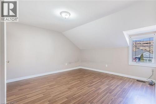 20 East 27Th Street, Hamilton, ON - Indoor Photo Showing Other Room