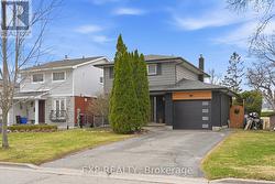 948 DOWNING COURT Oshawa, ON L1G 7R5