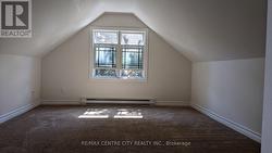 UPPER - 80 STERLING STREET London East (East G), ON N5Y 1Y7