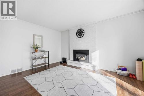 342 Willow Crescent, St Clair, ON - Indoor Photo Showing Living Room With Fireplace