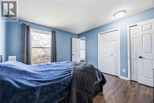 342 Willow Crescent, St Clair, ON - Indoor Photo Showing Bedroom