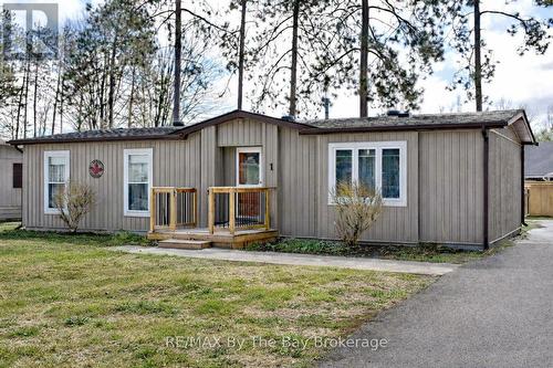 1 GOLF AVENUE  Wasaga Beach, ON L9Z 1K2