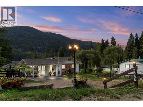 2348 Ojibway Road  Kamloops, BC V2H 1P1