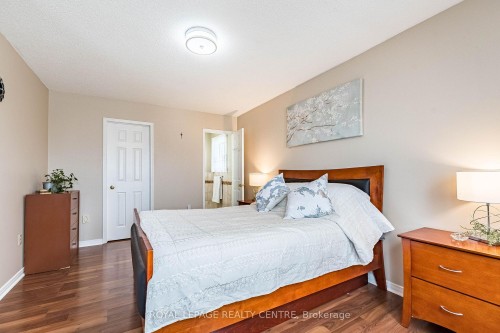3026 Dalehurst Drive, Mississauga, ON - Indoor Photo Showing Bedroom